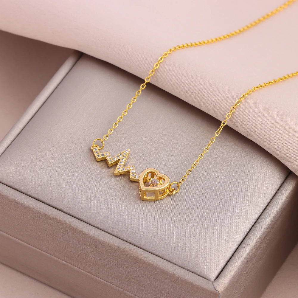 New In Sweet Sexy Beating Heart Series Pendant Necklaces For Women Luxury Fashion Female Stainless Steel Clavicle Chain Jewelry