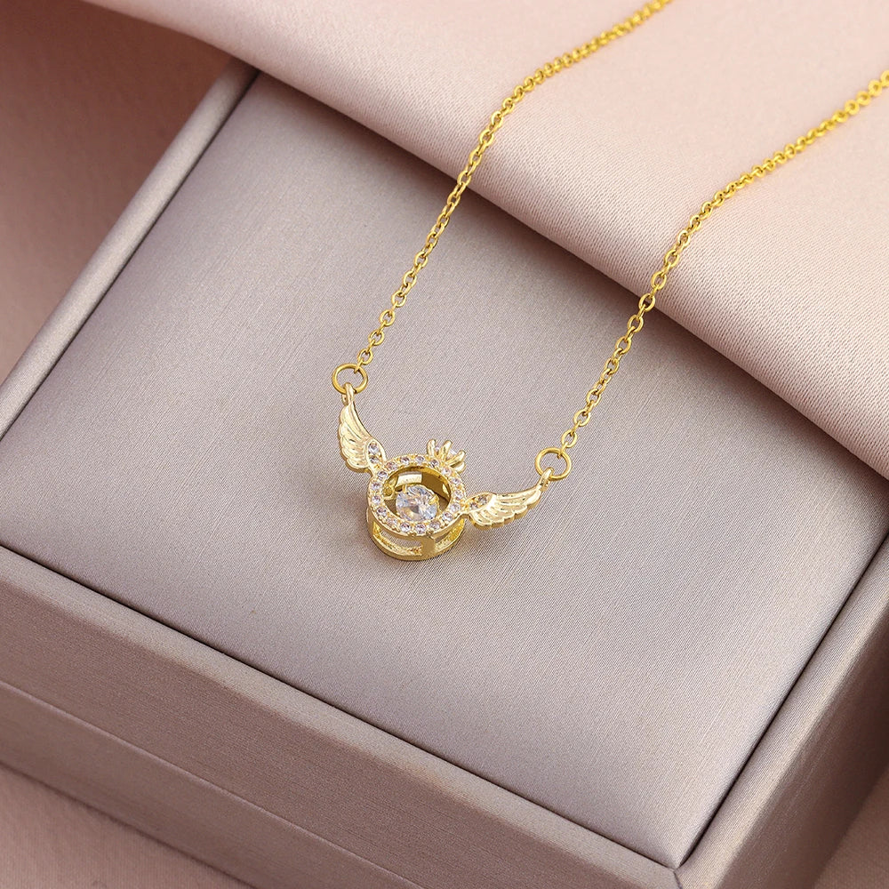 New In Sweet Sexy Beating Heart Series Pendant Necklaces For Women Luxury Fashion Female Stainless Steel Clavicle Chain Jewelry