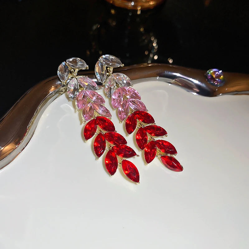 Vintage Full Rhinestone Women's Earrings Luxury Leaf Shaped Palace Earrings European And American Ear Jewelry For Party Wedding